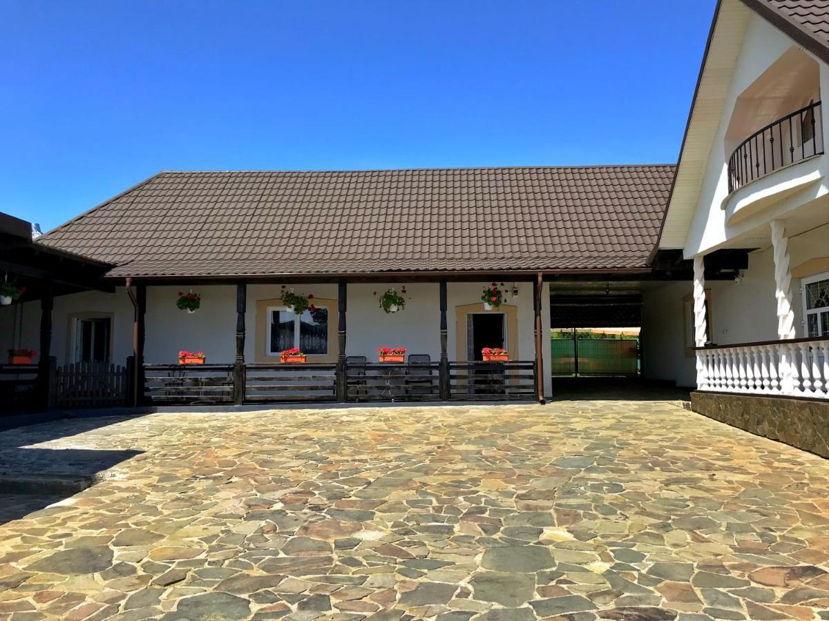 Apartamento La Dory Satu Sugatag Exterior foto