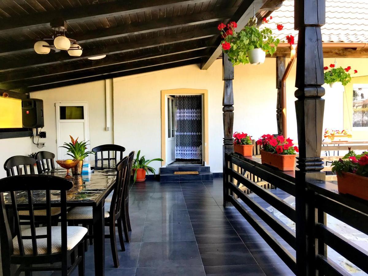 Apartamento La Dory Satu Sugatag Exterior foto