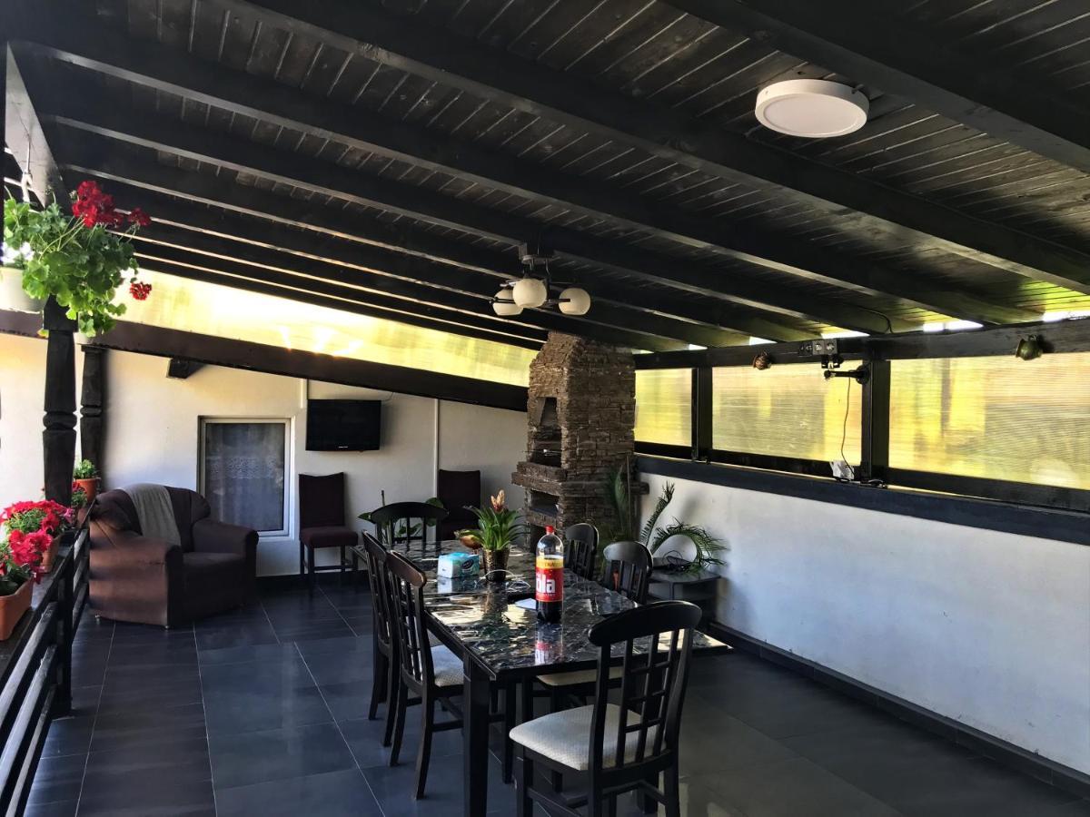 Apartamento La Dory Satu Sugatag Exterior foto