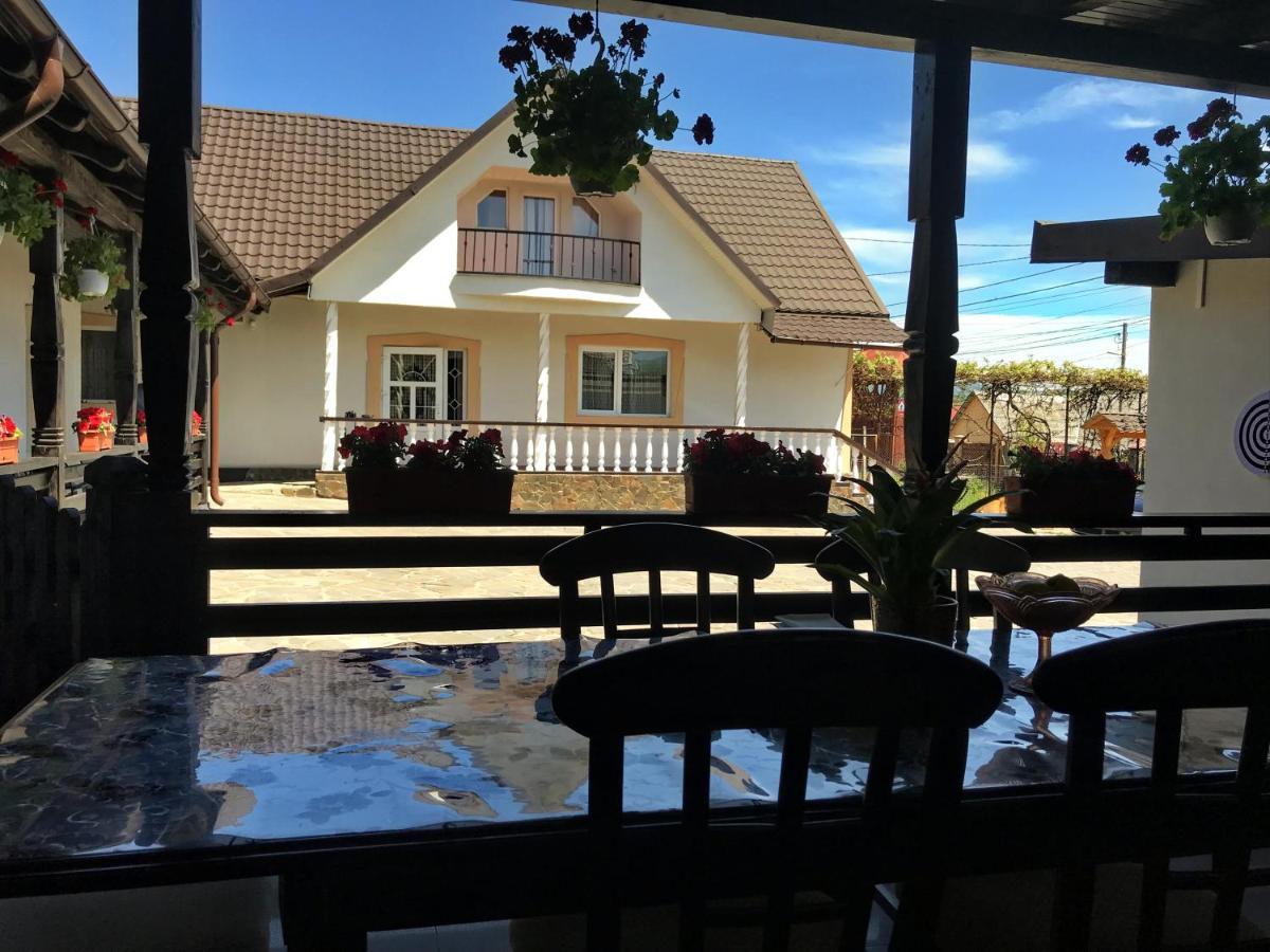 Apartamento La Dory Satu Sugatag Exterior foto