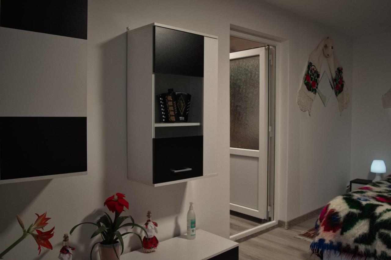 Apartamento La Dory Satu Sugatag Exterior foto