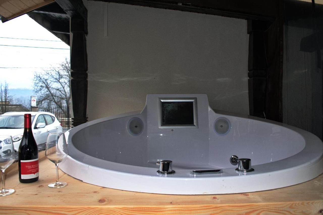 Apartamento La Dory Satu Sugatag Exterior foto
